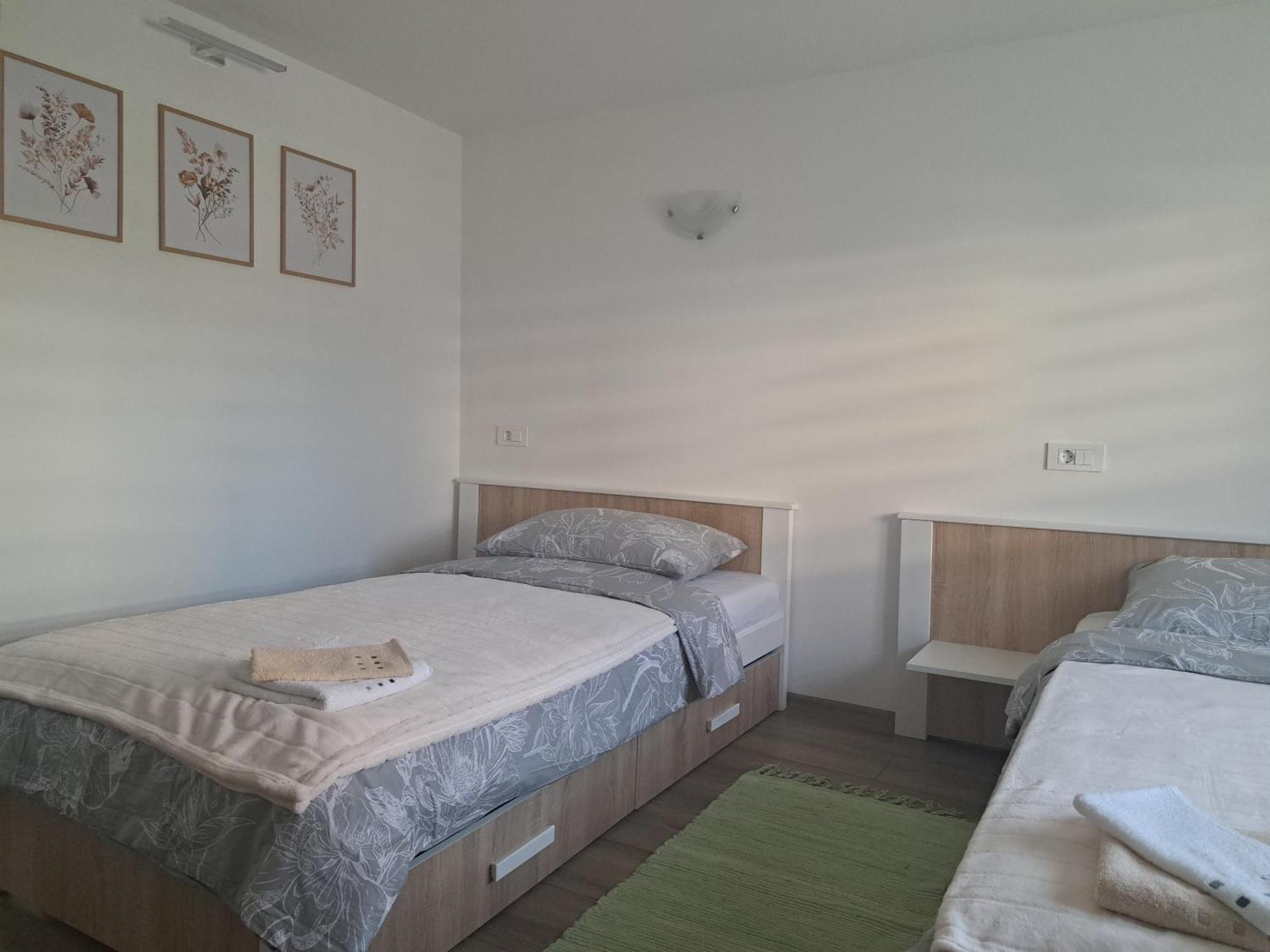 Apartman Luma Госпич Экстерьер фото