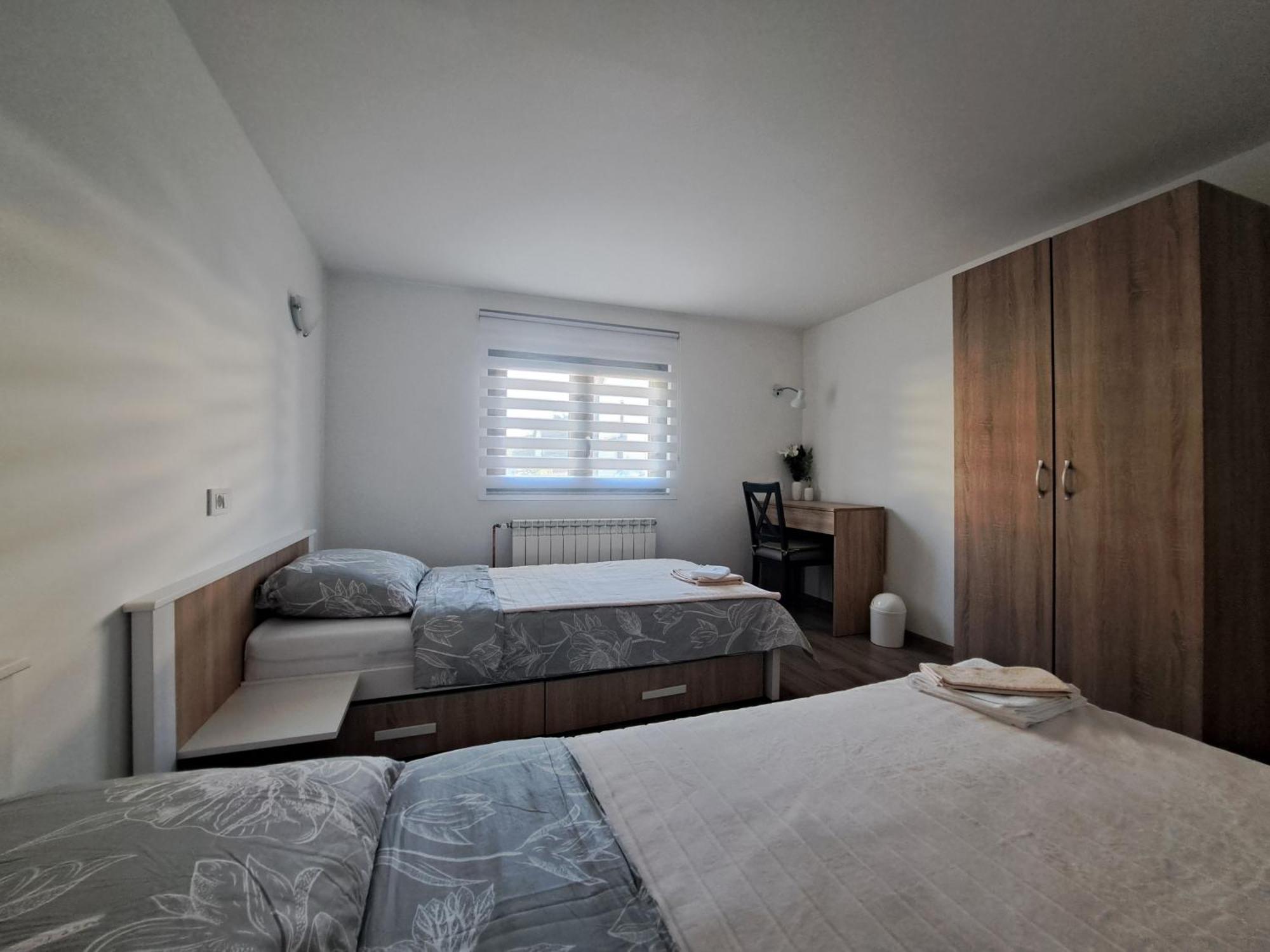 Apartman Luma Госпич Экстерьер фото