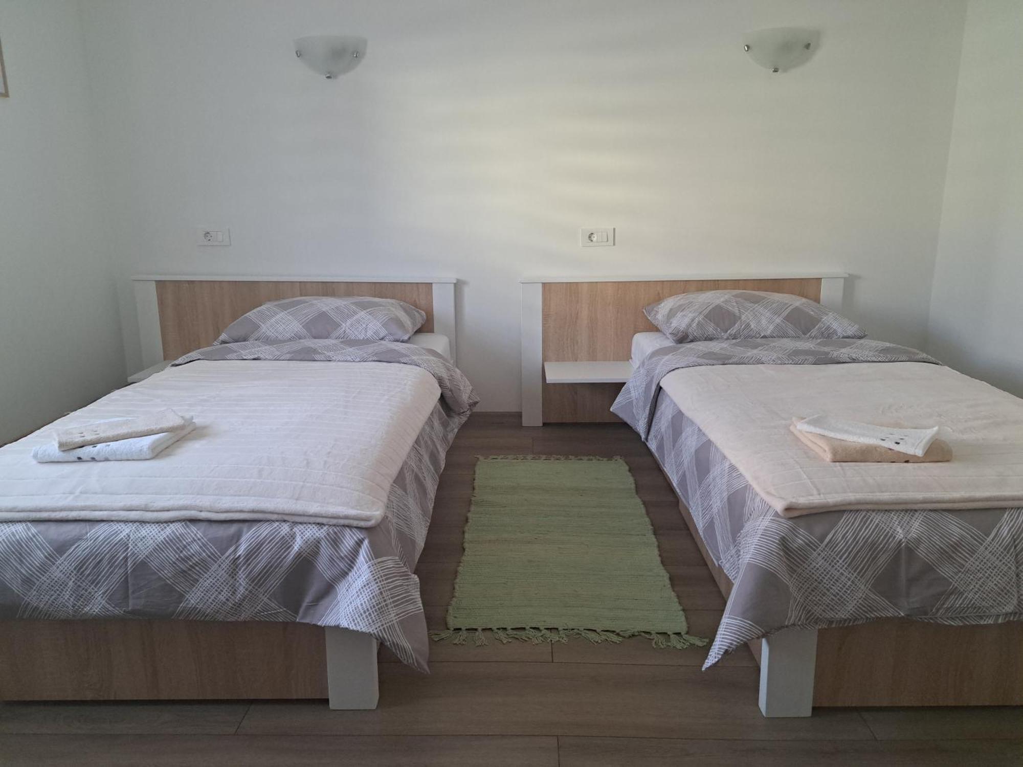 Apartman Luma Госпич Экстерьер фото
